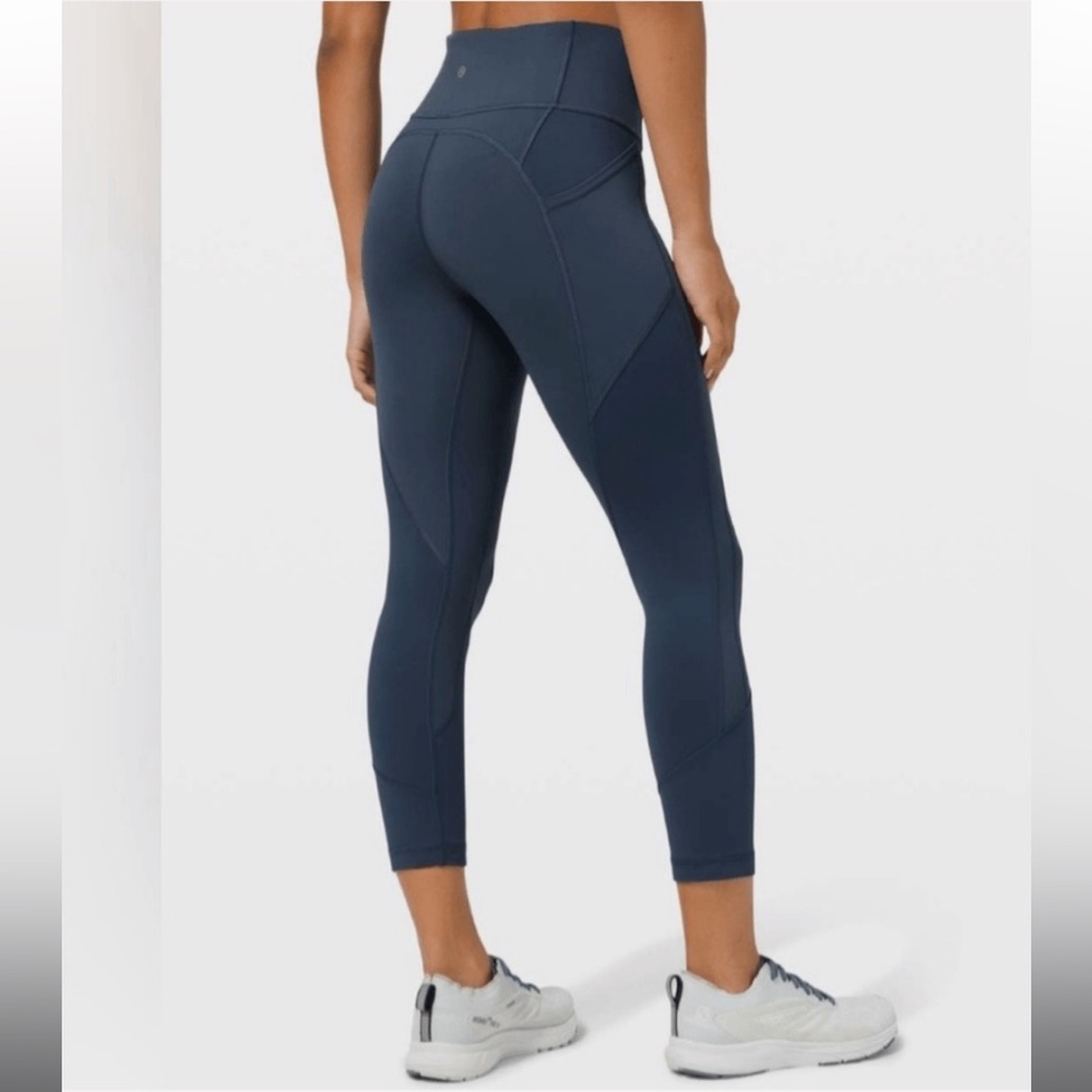 Lululemon All the Right Places HR Crop - Navy